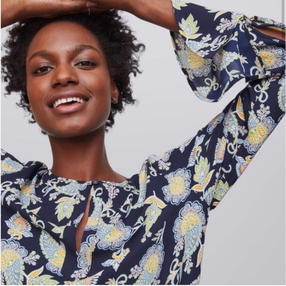 LOFT Blouse Size Small Navy Blue Paisley Bell Sleeve Office Business Casual - Picture 2 of 10